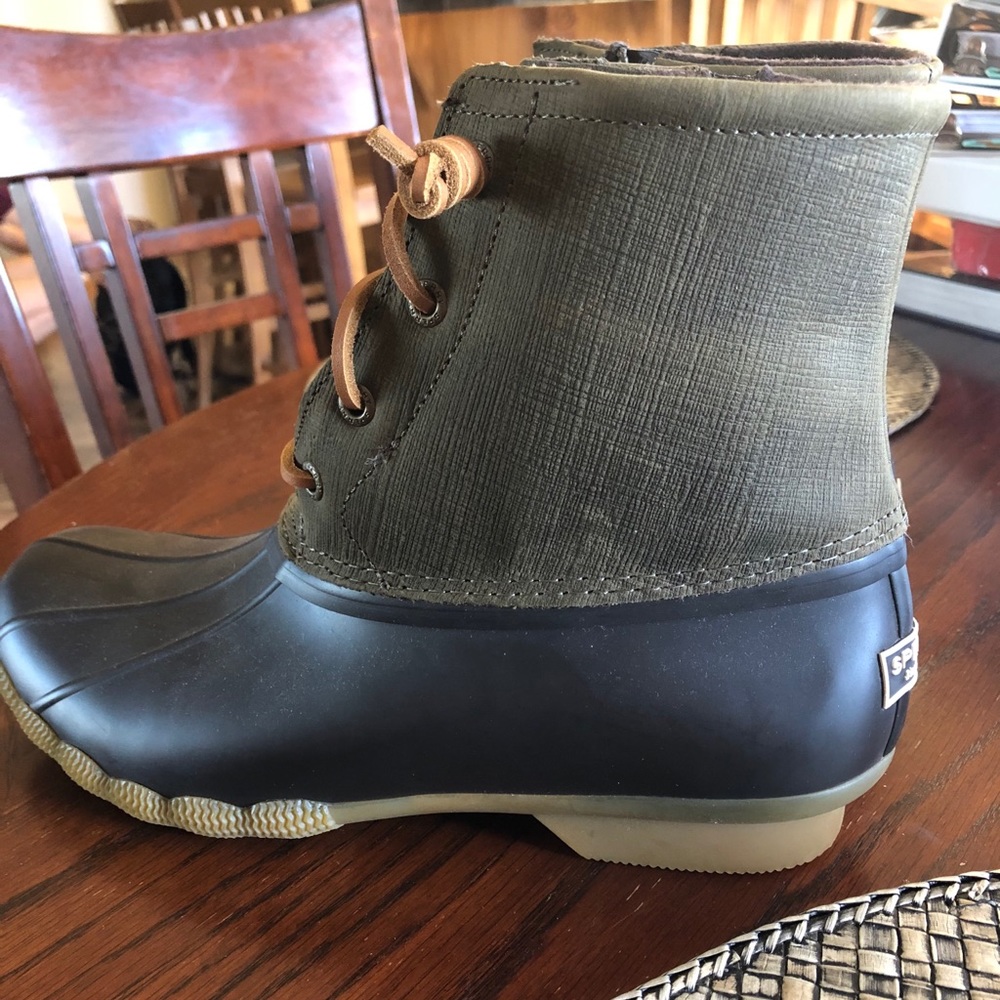 Sperry duck boots